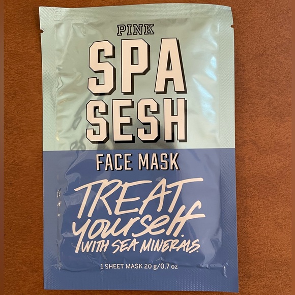 Pink by Victoria’s Secret beauty face sheet masks NWT Set of 4! - Picture 6 of 7